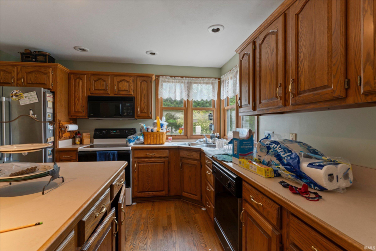 Listing Image 14