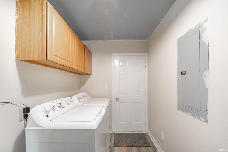 Listing Image 18