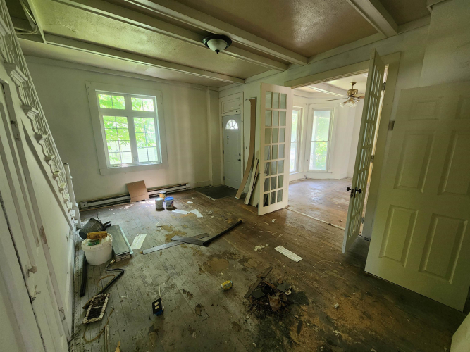 Listing Image 8