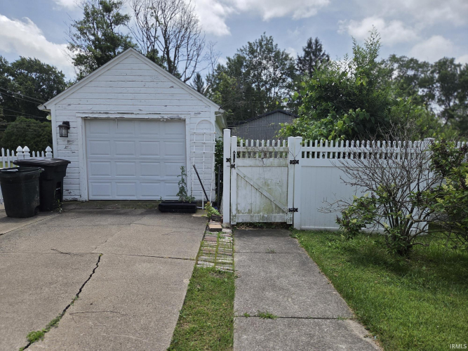 Listing Image 20