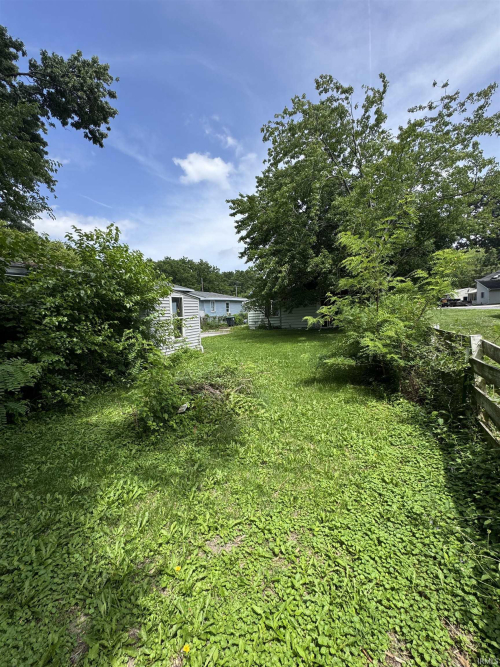 Listing Image 14