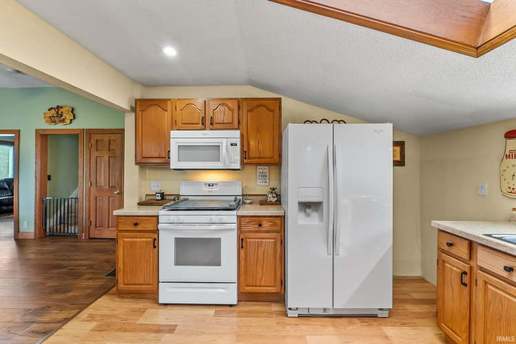 Listing Image 18