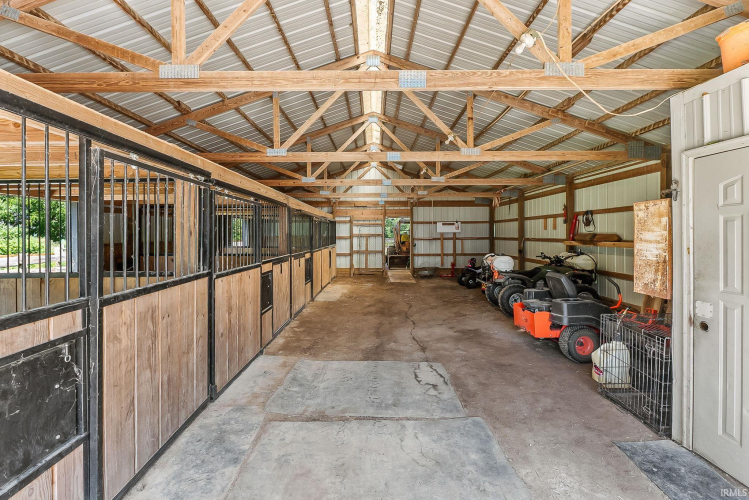 Listing Image 43