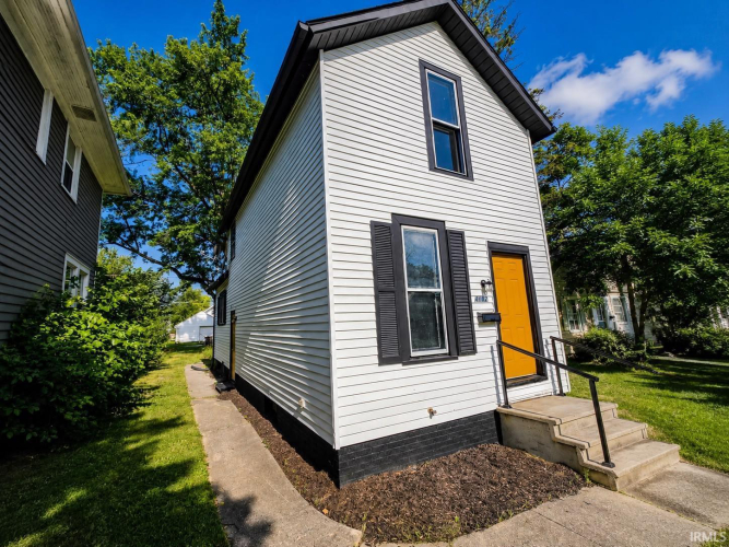 Listing Image 3