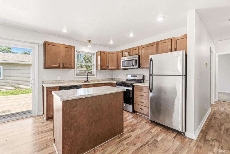 Listing Image 14