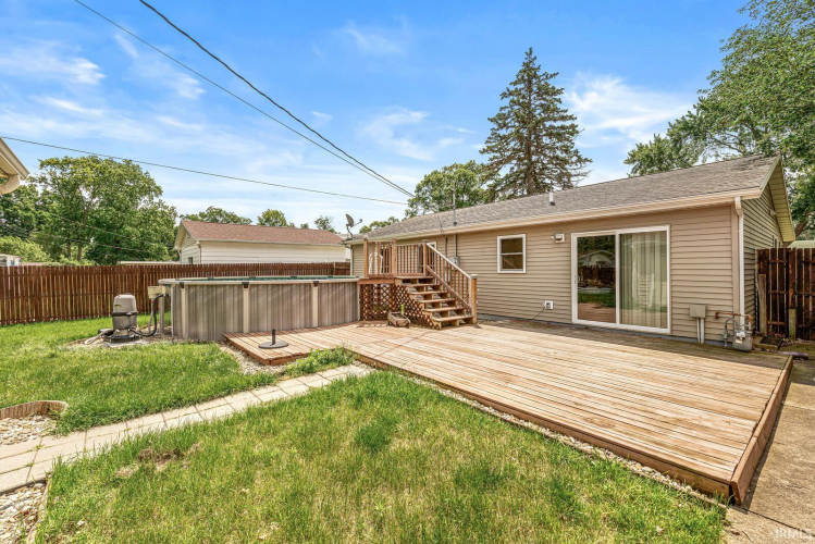 Listing Image 5