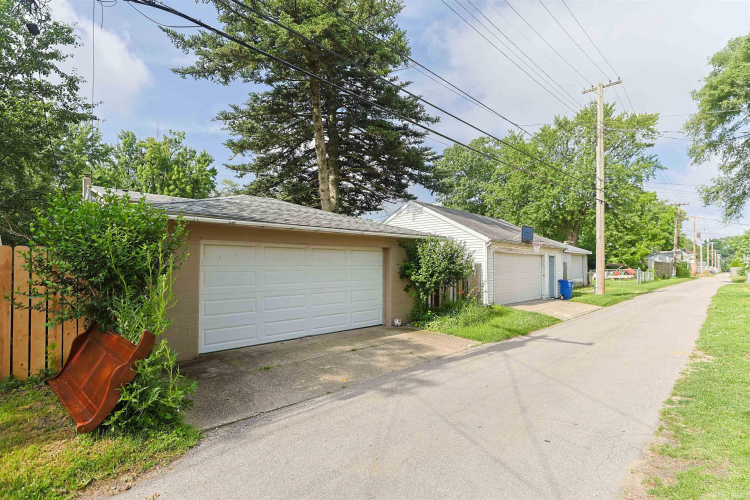 Listing Image 36