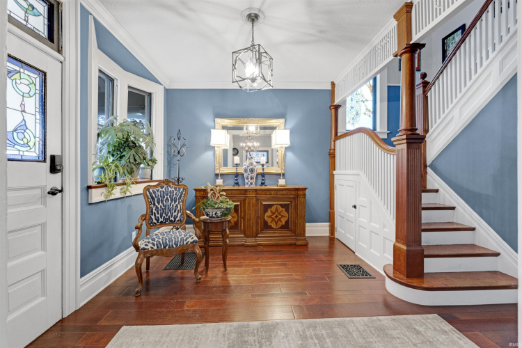 Listing Image 11