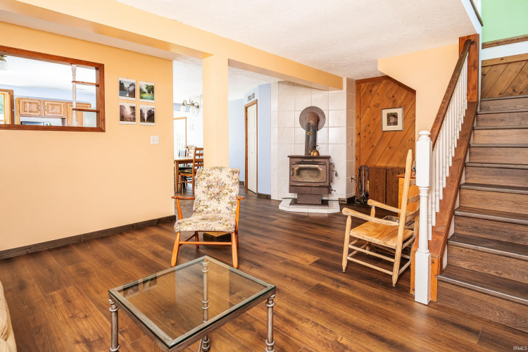 Listing Image 22