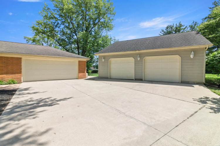 Listing Image 29