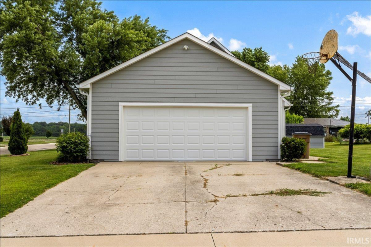 Listing Image 31