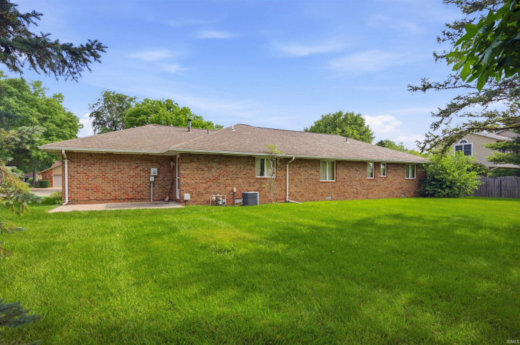 Listing Image 18