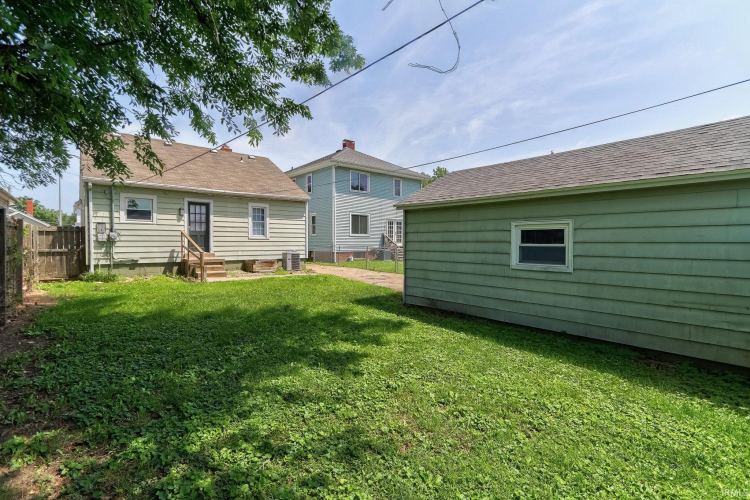 Listing Image 30