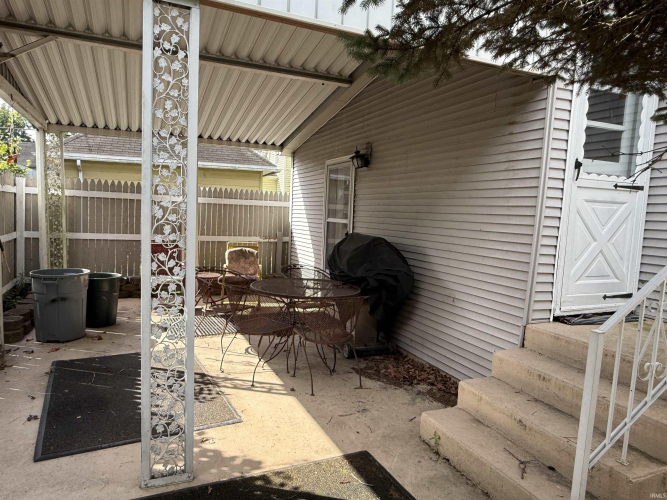 Listing Image 17