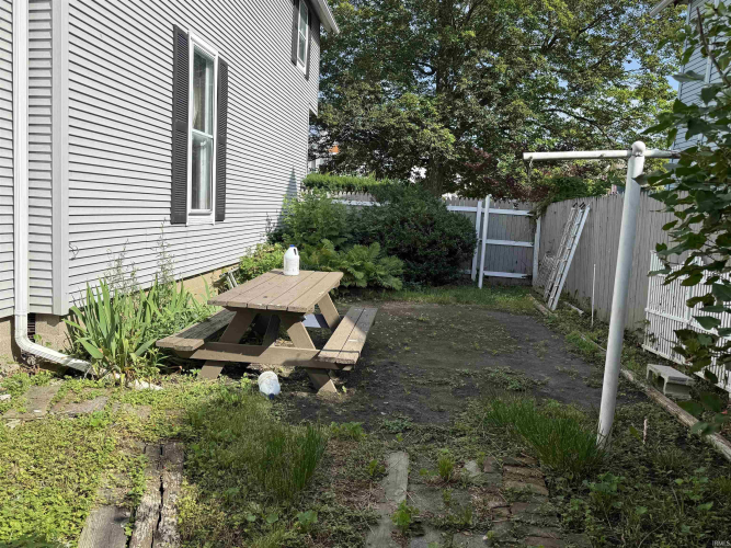 Listing Image 18