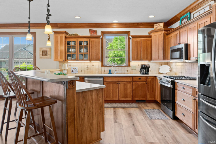 Listing Image 12