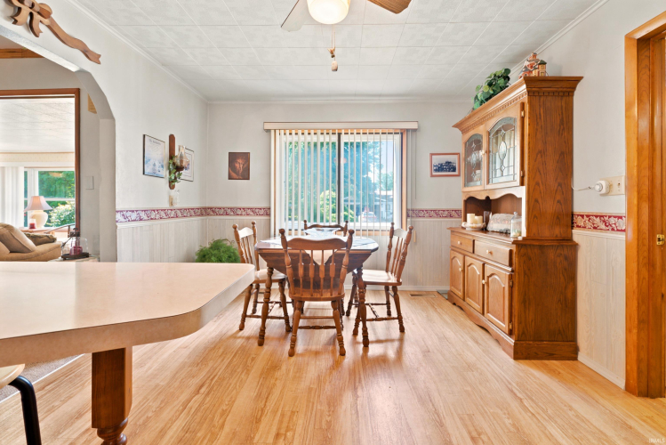 Listing Image 13