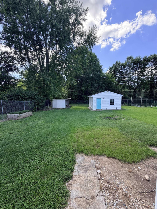 Listing Image 18