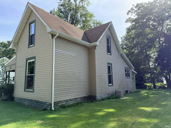 Listing Image 3