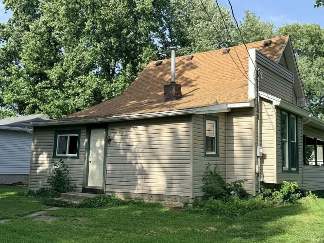 Listing Image 4