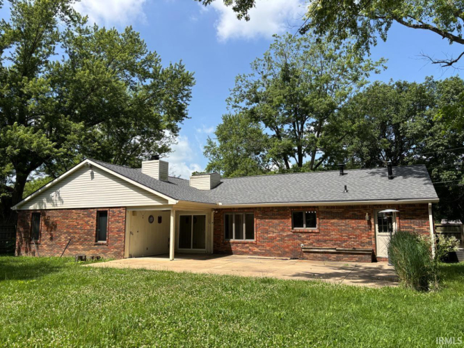 Listing Image 4