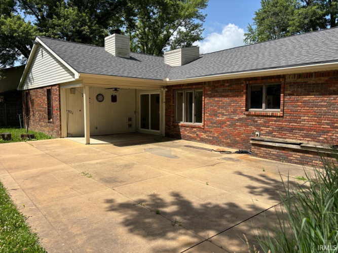 Listing Image 5