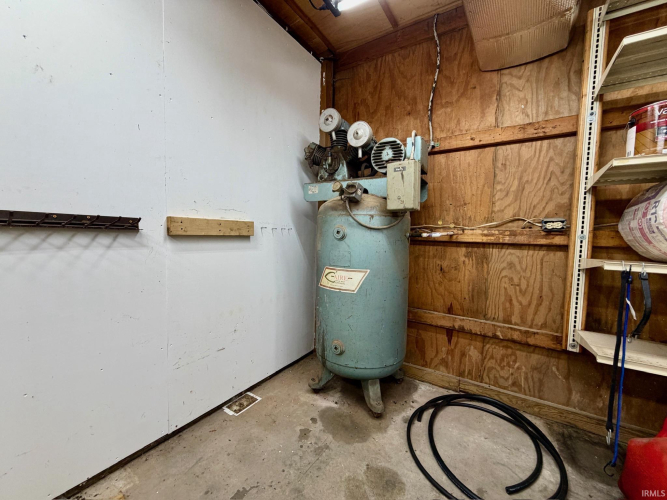 Listing Image 49