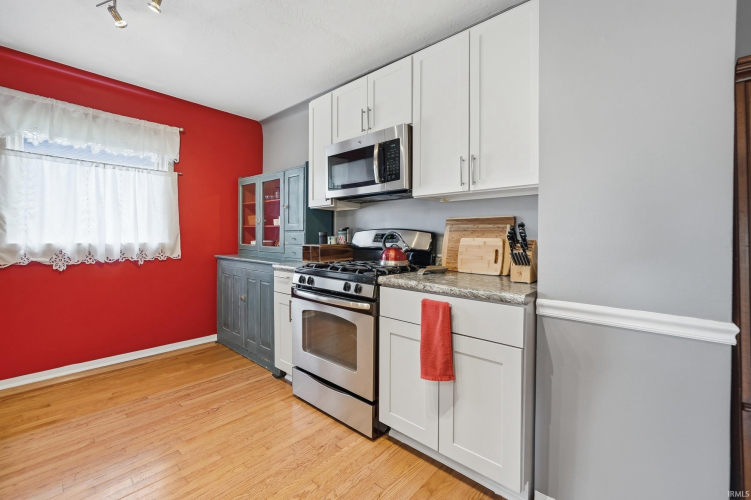 Listing Image 16