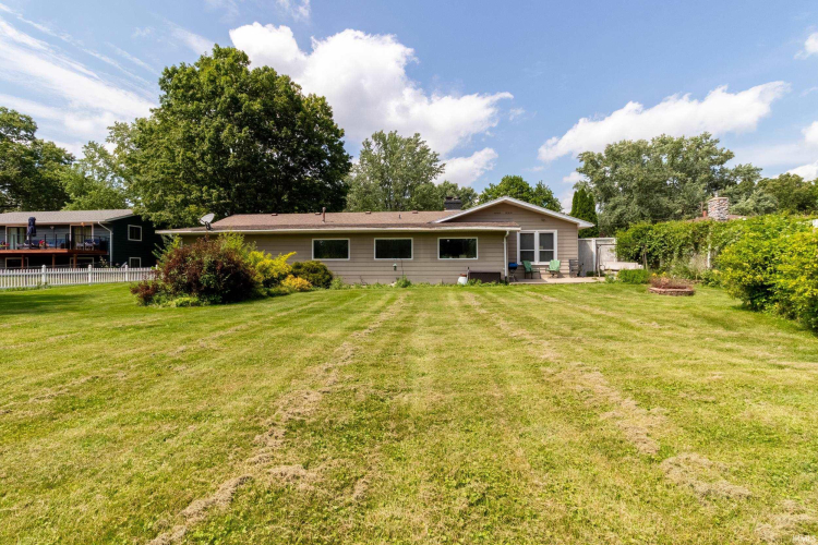 Listing Image 19