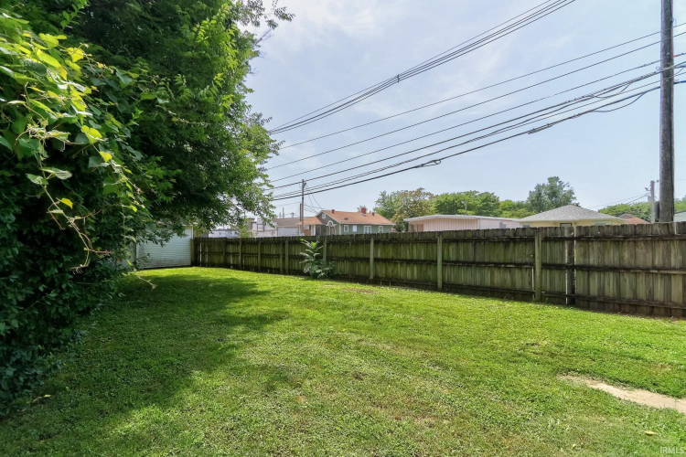 Listing Image 23