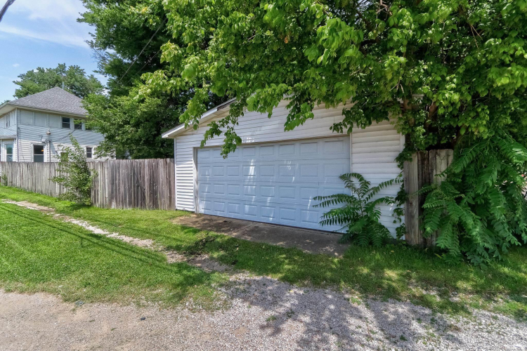 Listing Image 25