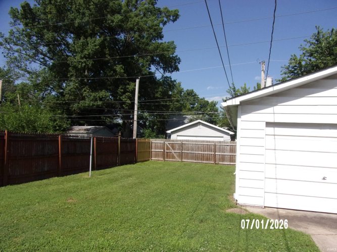 Listing Image 8