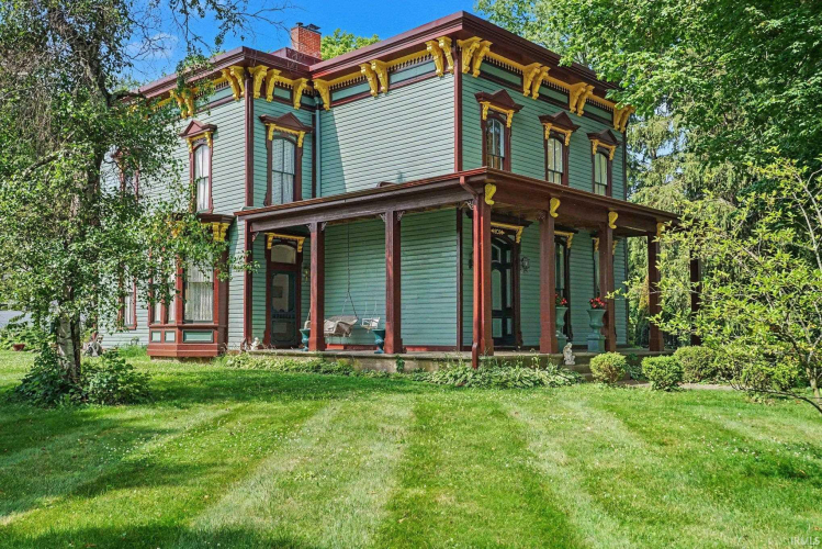 Listing Image 4