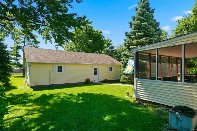 Listing Image 8