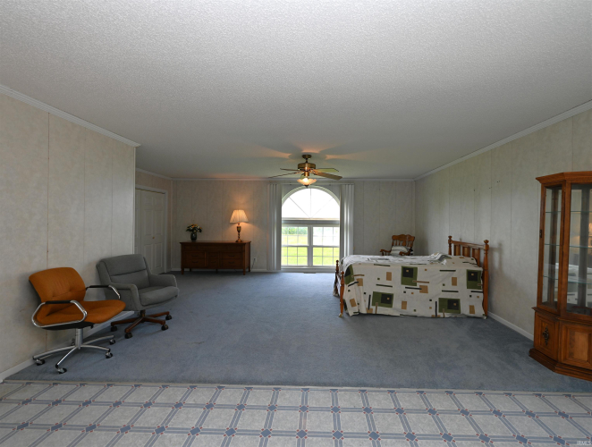 Listing Image 27
