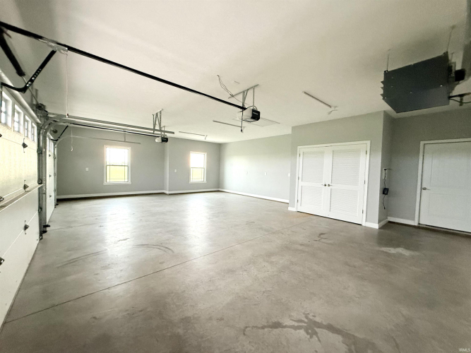 Listing Image 28