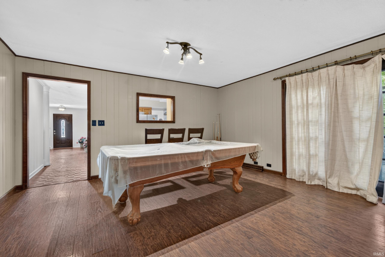 Listing Image 16