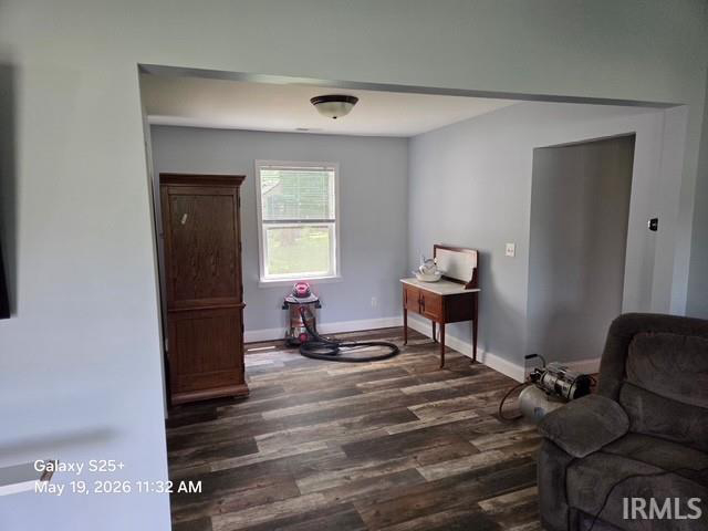 Listing Image 5