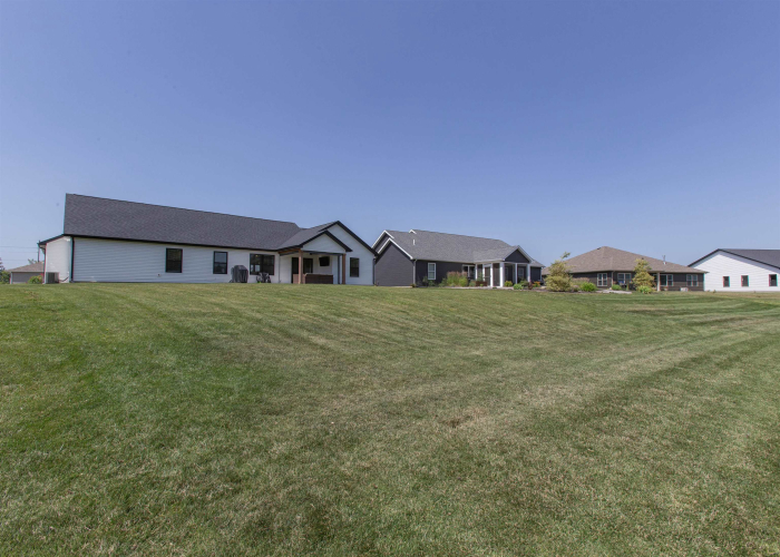 Listing Image 28