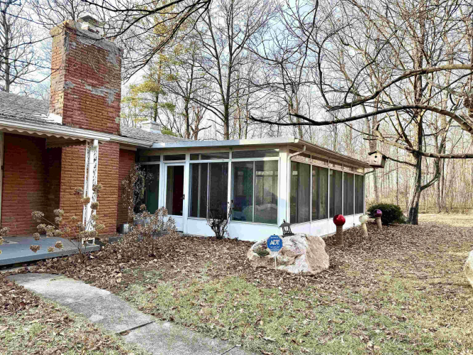 Listing Image 42