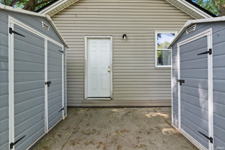 Listing Image 30