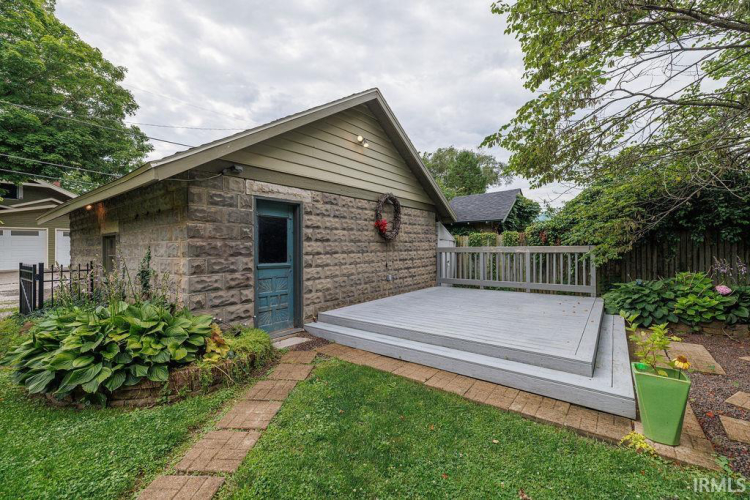 Listing Image 6