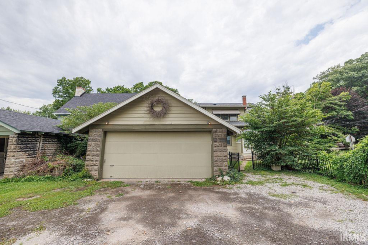 Listing Image 7