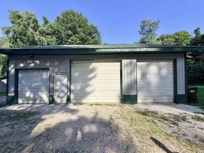Listing Image 16