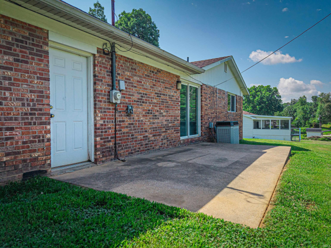 Listing Image 16