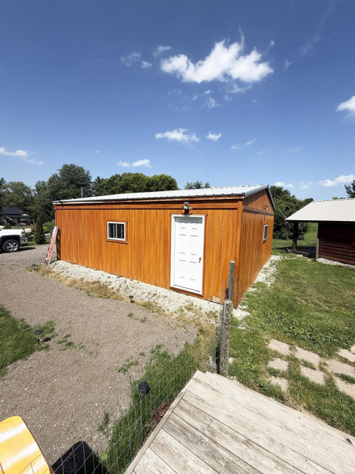 Listing Image 5
