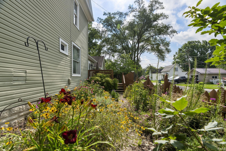 Listing Image 27