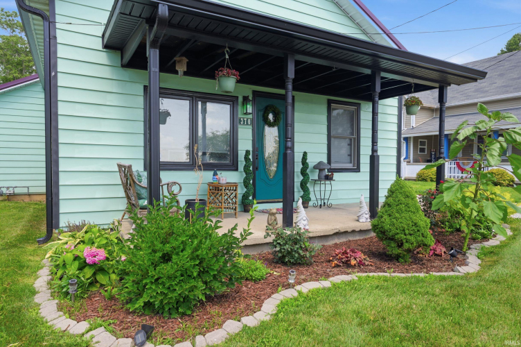 Listing Image 3