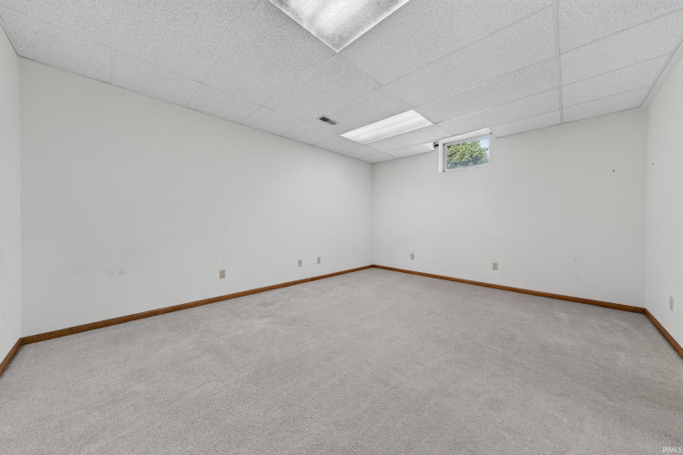 Listing Image 26
