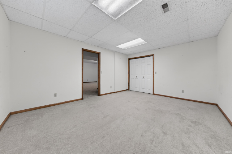 Listing Image 27
